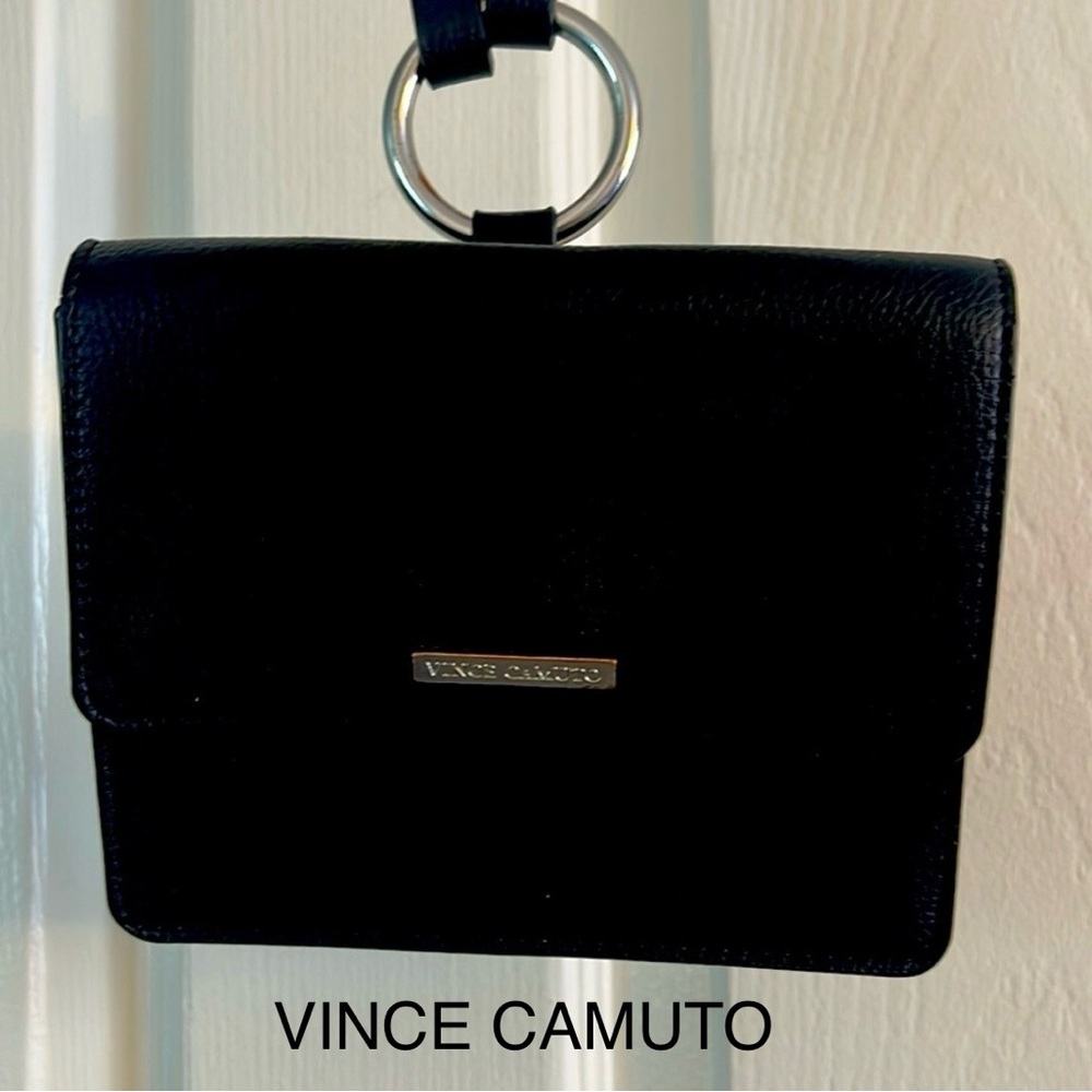 VINCE CAMUTO  Leather Crossbody